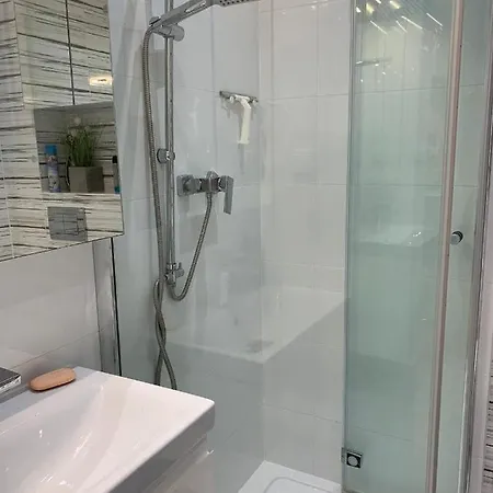 Apartman Perfektmari 2 *